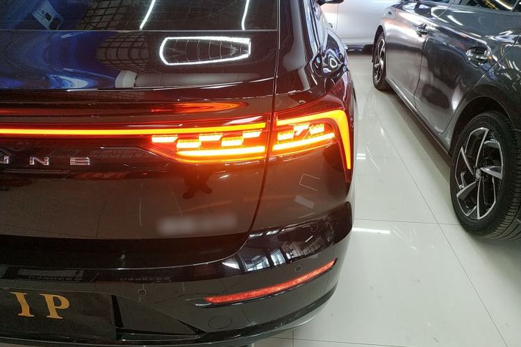 Used Bestune B70 2025 Dragon Edition 1.5T Enjoyment Model
