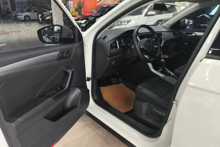 Used Volkswagen T-ROC 2020 230TSI DSG Two-Wheel Drive Advanced Version
