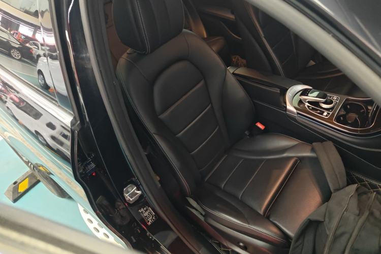 Used Mercedes-Benz GLC 2019 GLC 260 L 4MATIC Luxury Model
