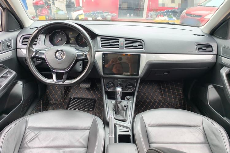 Used Volkswagen Gran Lavida 2015 230TSI DSG Comfort Edition
