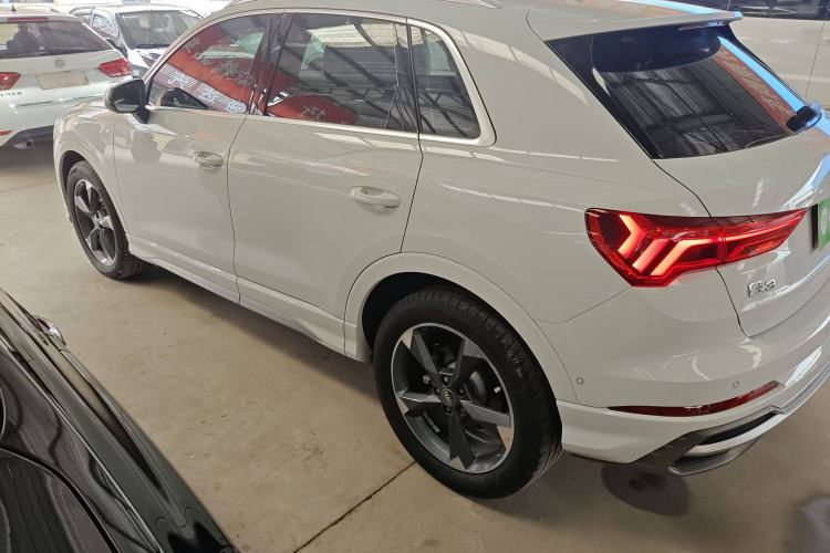 Used Audi Q3 2021 35 TFSI Fashion Dynamic Model
