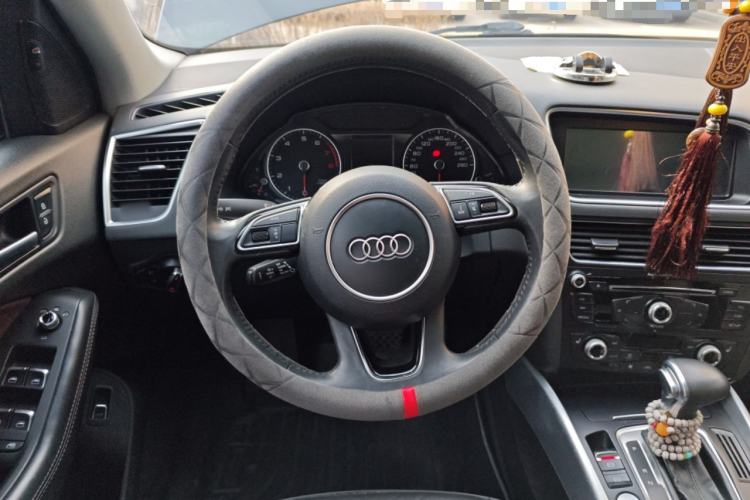 Used Audi Q5 2017 Plus 40 TFSI Technology Model