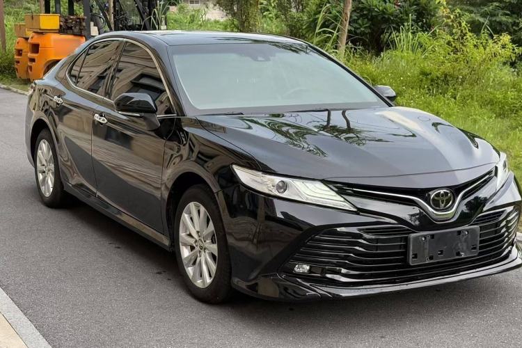 Used Toyota Camry 2019 Revised Version 2.0G Luxury Edition
