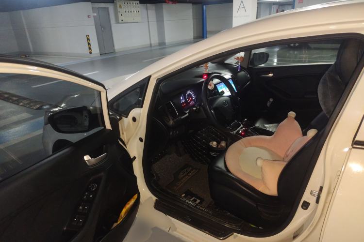 Used Kia K3 2016 1.6L Automatic with Sunroof
