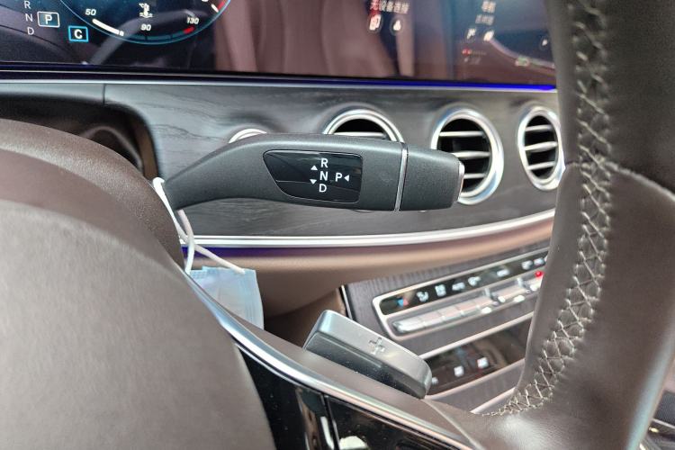 Used Mercedes-Benz E-Class 2022 Second Facelift E 300 L Fashion Edition
