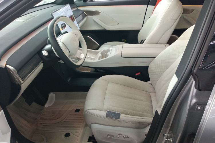 Used ONVO L60 2024 60 kWh Rear-Drive Version
