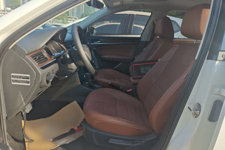 Used Volkswagen Bora 2016 1.6L Automatic Luxury Model
