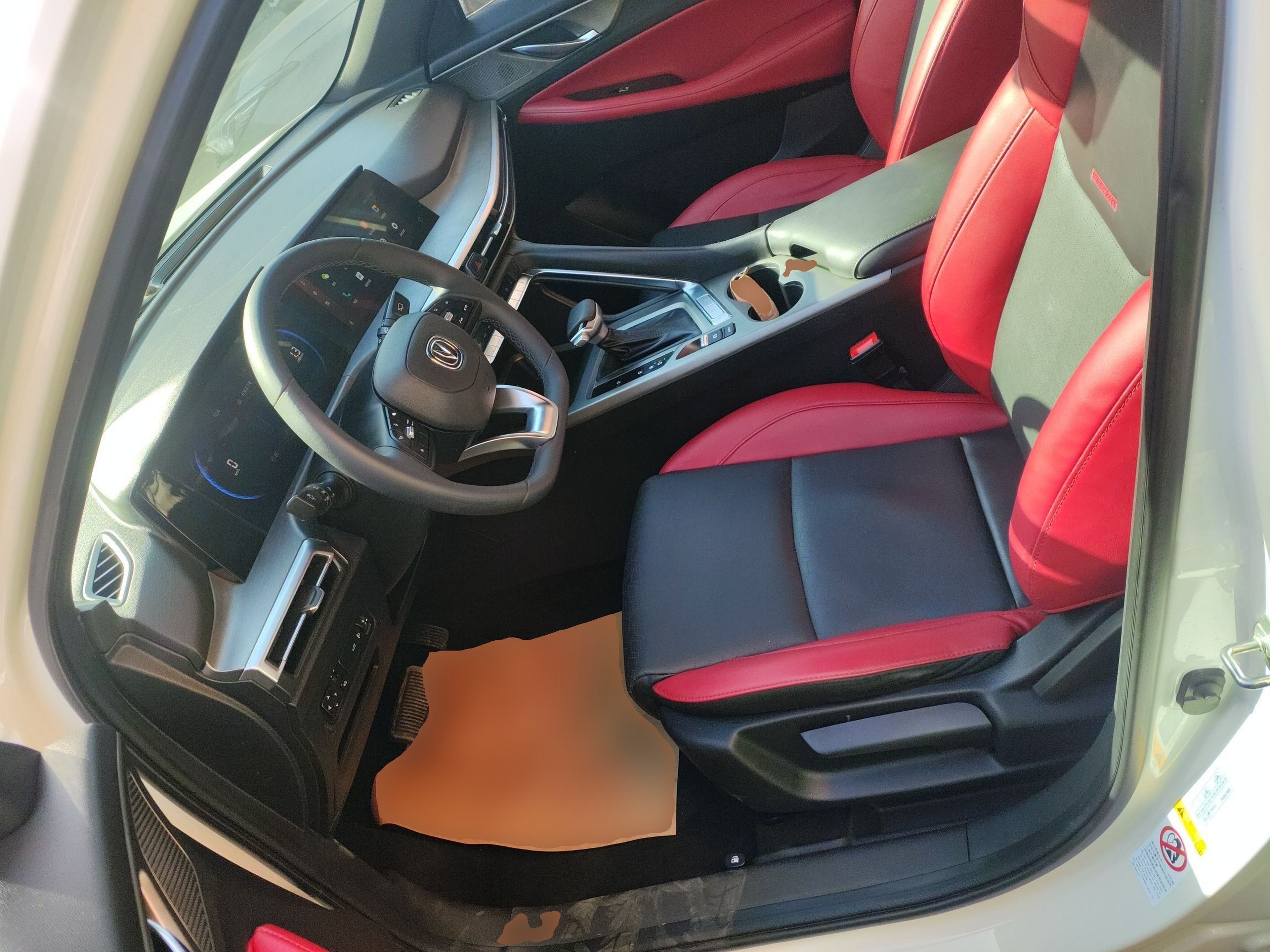 المقاعد الأمامية داخل السيارة