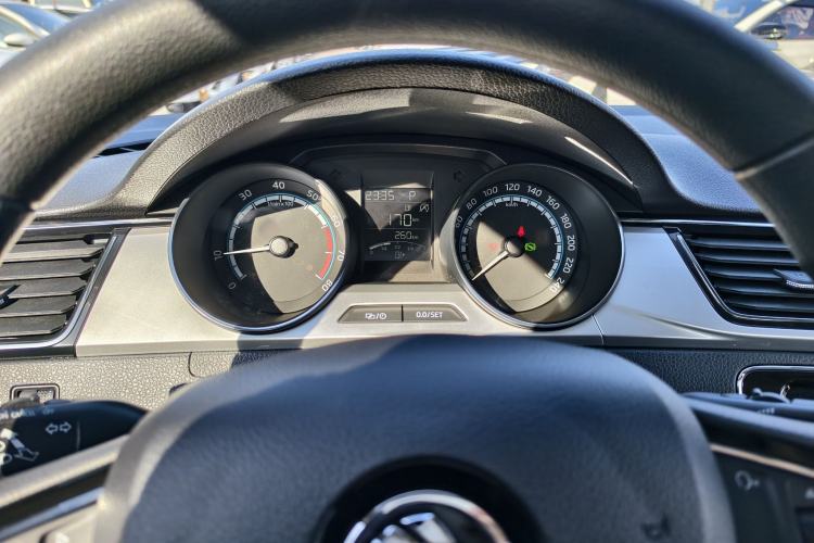 Used Skoda Rapid 2020 1.5L Automatic Comfort Edition
