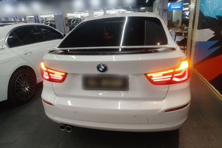 Used BMW 3 Series GT 2018 320i Sport Edition
