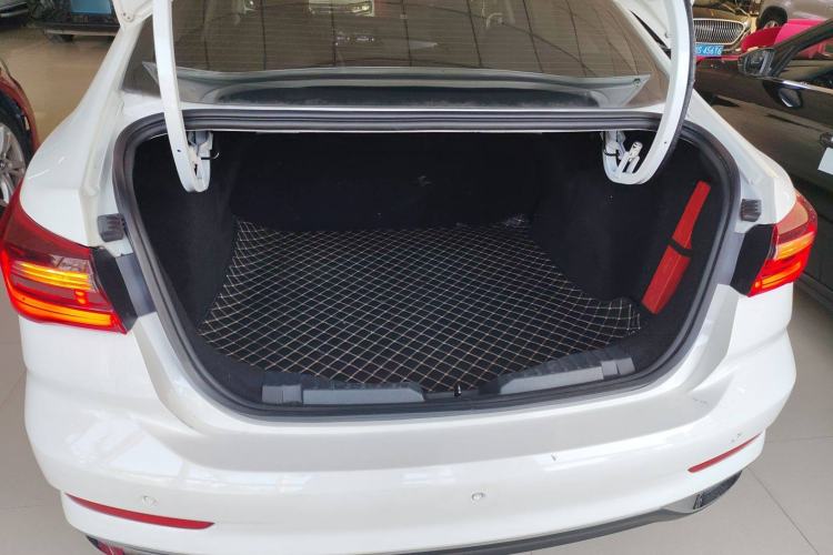 Used Ford Escort 2021 1.5L Automatic Diamond Edition
