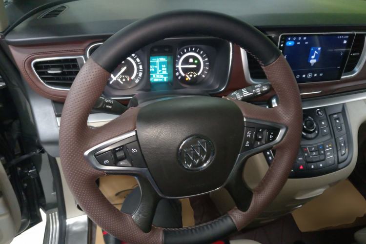 Used Buick GL8 2018 28T Luxury Model China VI Standard
