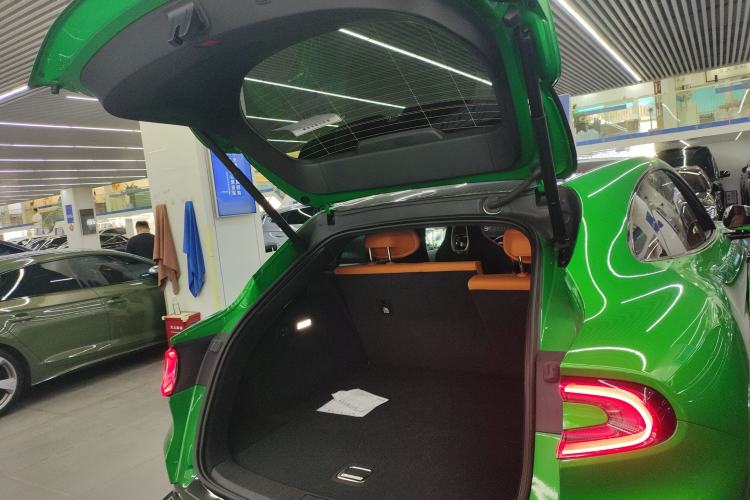 Used  YU7 2025 Ultra-Long Range High-Performance All-Wheel-Drive Max Edition