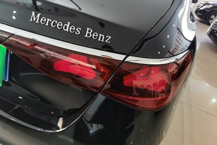 Used Mercedes-Benz E-Class 2025 E 260 L
