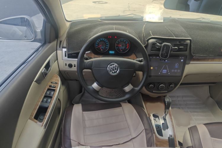 Used Buick Excelle 2015 1.5L Automatic Classic Model
