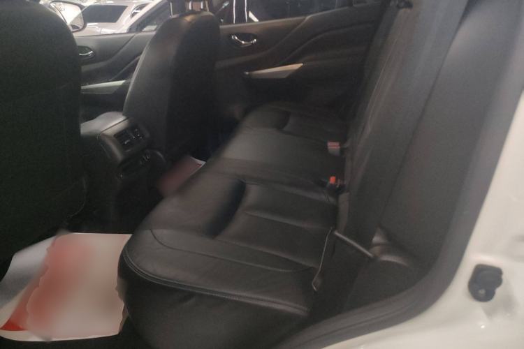 Used Nissan Terra 2018 2.5L Automatic 2WD Luxury Edition
