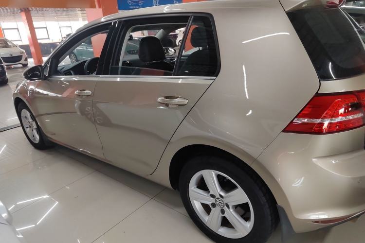 Used Volkswagen Golf 2015 1.4TSI Automatic Luxury Model
