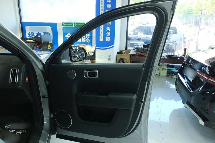 Used Li Auto L8 2023 Pro Model
