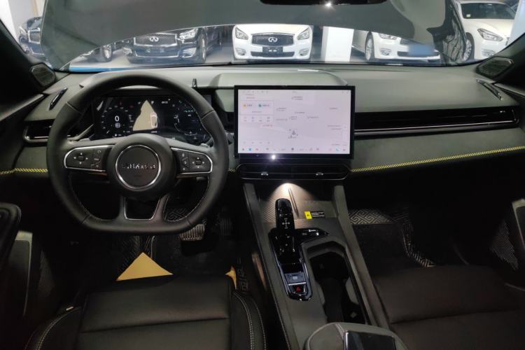 Used Lynk & Co 03 2023 1.5TD DCT JingPro
