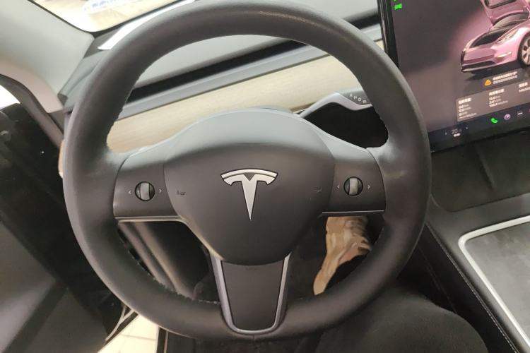 Used Tesla Model Y 2022 Rear-Wheel-Drive Version
