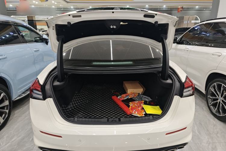 Used Maserati Ghibli 2022 2.0T GT Sharp Edition
