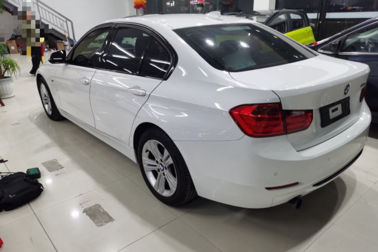 Used BMW 3 Series 2014 320i Sport Design Package
