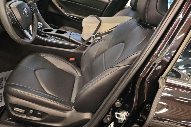 Used Toyota Avalon 2019 2.0L Luxury Edition China VI Standard