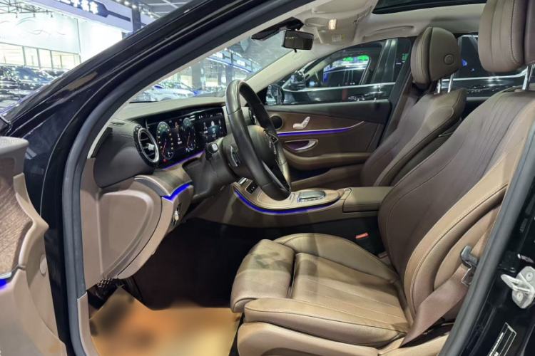 Used Mercedes-Benz E-Class 2023 Facelift E 260 L
