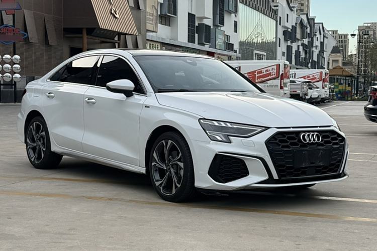 Used Audi A3 2023 Restyled A3L Limousine 35 TFSI Luxury Sport Edition
