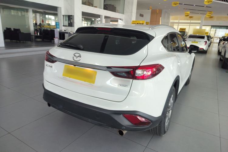 Used Mazda CX-4 2018 2.0L Automatic Two-Wheel Drive Blue Sky Premium Upgrade Version China V Standard