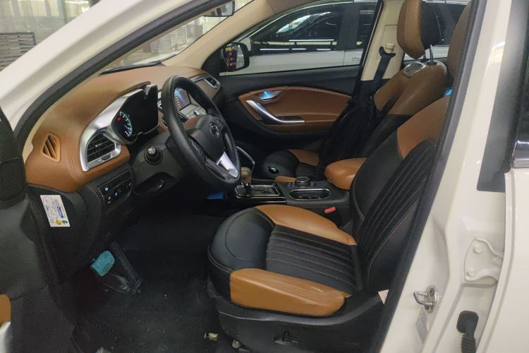 Used Soueast DX7 2015 1.5T Automatic Luxury Model
