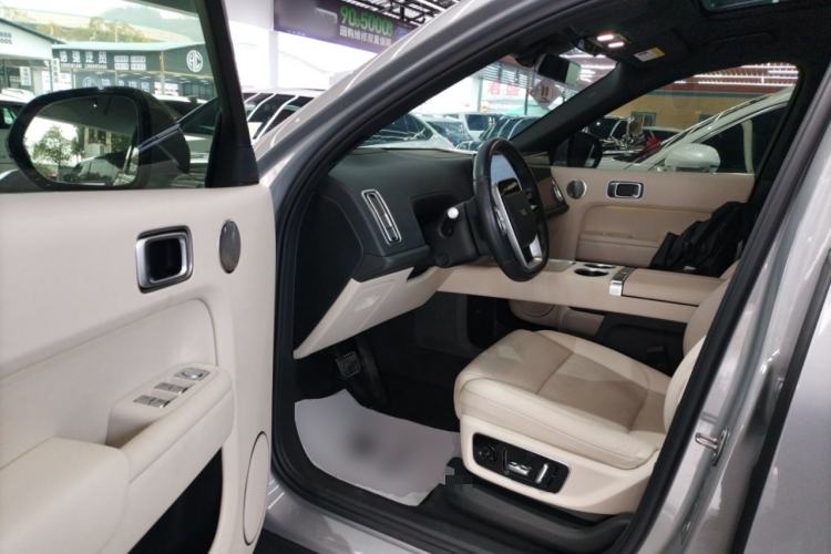 Used Li Auto L9 2022 Max model