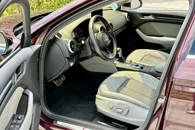 Used Audi A3 2018 30th Anniversary Edition Limousine 35 TFSI Fashion Model
