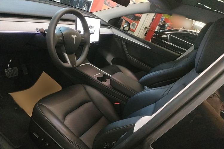 Used Tesla Model Y 2024 Rear-Wheel-Drive Version
