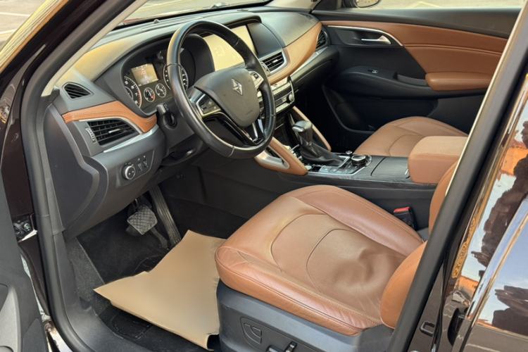 Used BORGWARD BX7 2016 28T Two-Wheel Drive Luxury Version 5 Seats