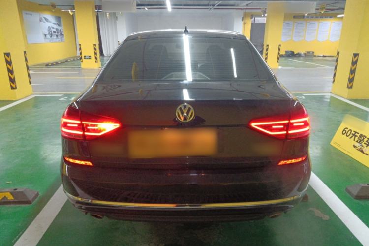 Used Volkswagen Passat 2017 330TSI DSG Luxury Edition
