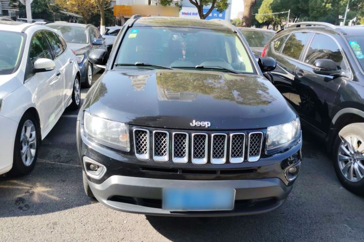 Used  Compass 2014 2.4L four-wheel drive luxury navigation version
