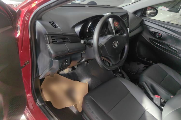 Used Toyota YARiS L 2016 Revised 1.5E CVT Charming Edition