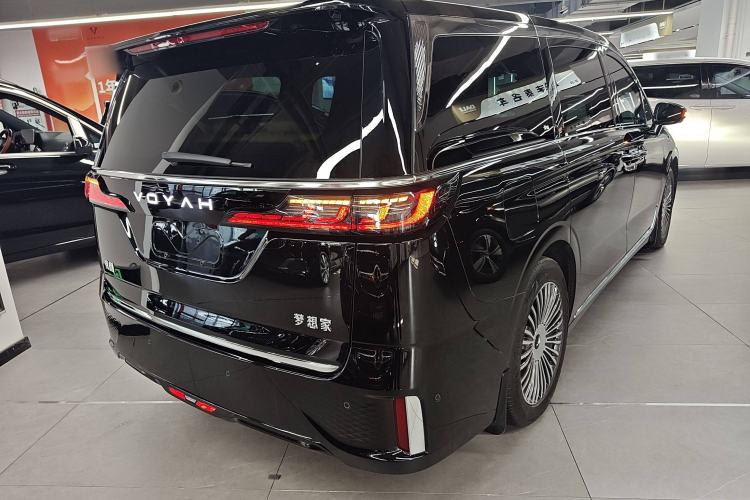 Used VOYAH Dream 2025 PHEV Four-Wheel Drive Prestige Kunpeng Edition
