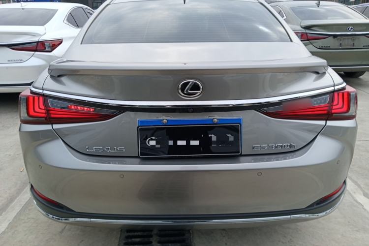 Used Lexus ES 2022 300h Excellence Edition