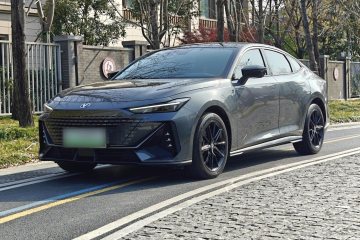 Used Changan UNI-V iDD 2023 ZhiDian iDD 1.5T 113km ZhiKu Model