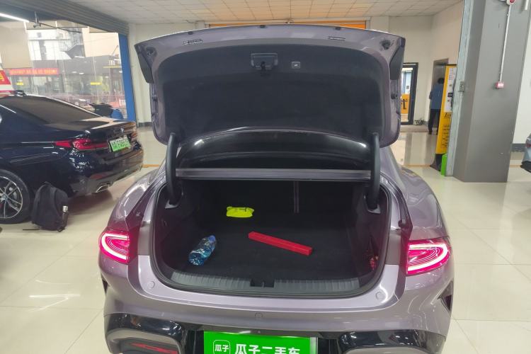 Used  SU7 2024 Rear-Drive Long-Range Intelligent Driving Version
