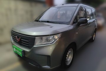 Used Wuling Hongguang PLUS 2019 1.5T Manual Standard Version 7 Seats