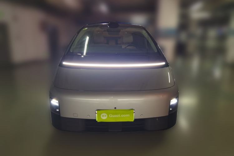 Used Li Auto MEGA 2024 Ultra Model
