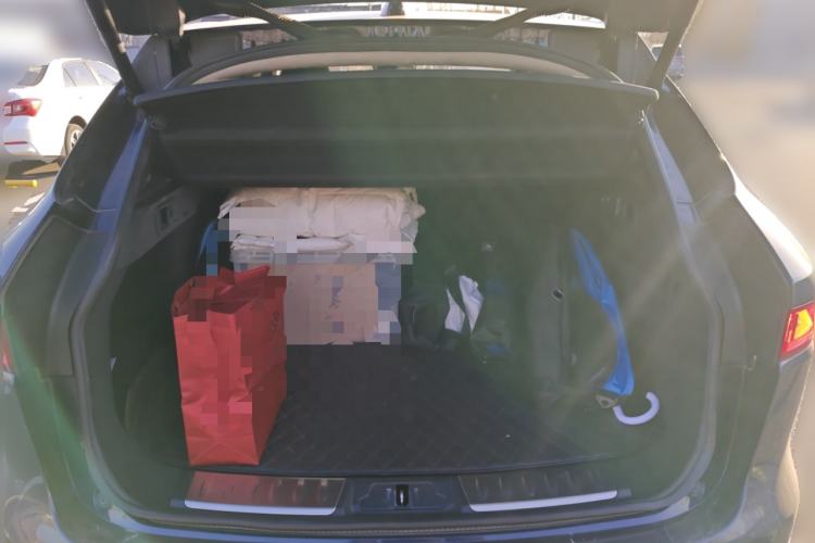 Used Jaguar F-PACE 2019 2.0T Four-Wheel Drive Urban Luxury Edition