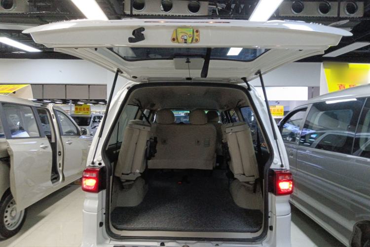 Used FORTHING Lingzhi 2019 M5L 1.6L 7-Seater Base Model China VI Standard
