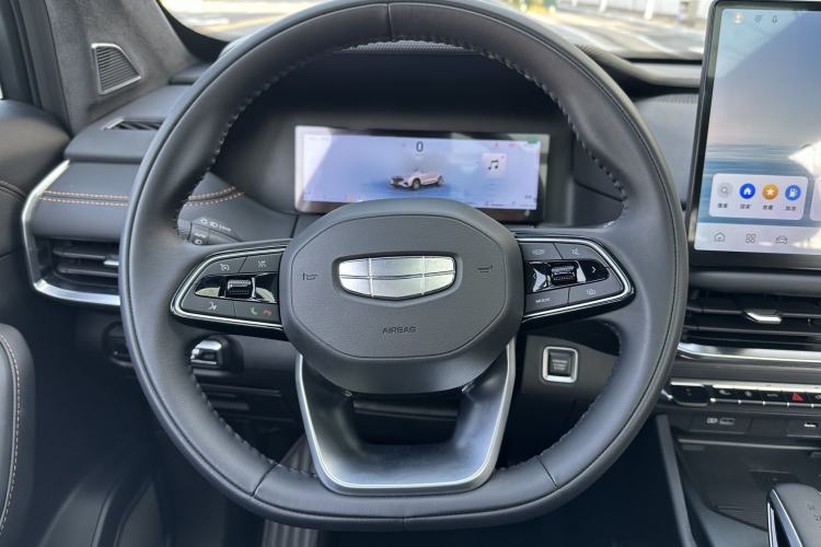 Used Geely Auto Haoyue L 2025 2.0T DCT Luxury Edition