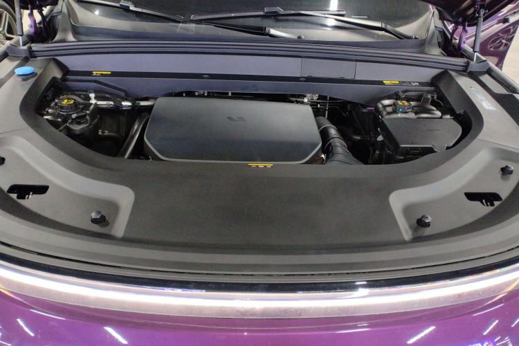 Used Li Auto L8 2023 Air model
