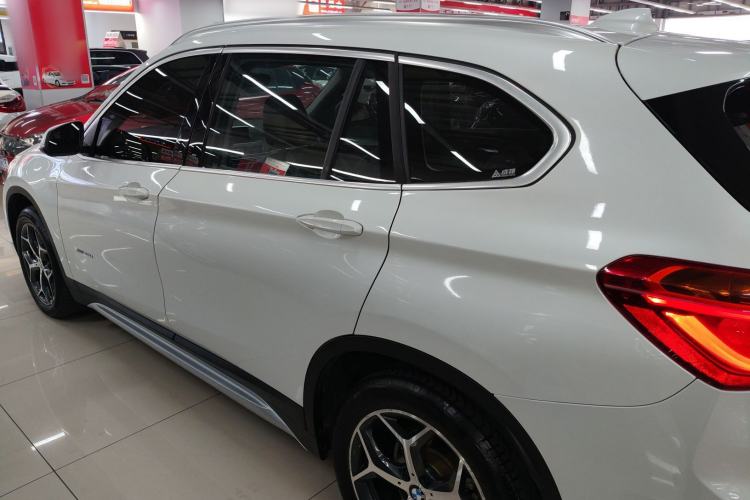 Used BMW X1 2016 xDrive20Li Luxury Model
