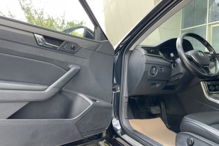 Used Volkswagen Passat 2017 330TSI DSG Luxury Edition